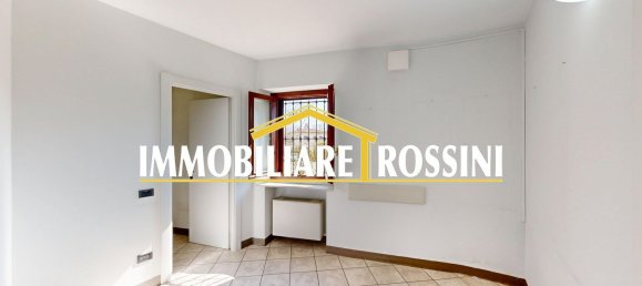 111m² Office in Bodio Lomnago, Italy No. 16310 17