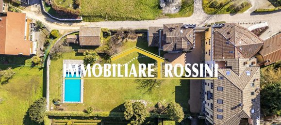 111m² Office in Bodio Lomnago, Italy No. 16310 31