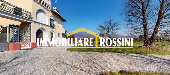 111m² Office in Bodio Lomnago, Italy No. 16310 26