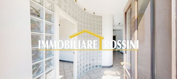 111m² Office in Bodio Lomnago, Italy No. 16310 10