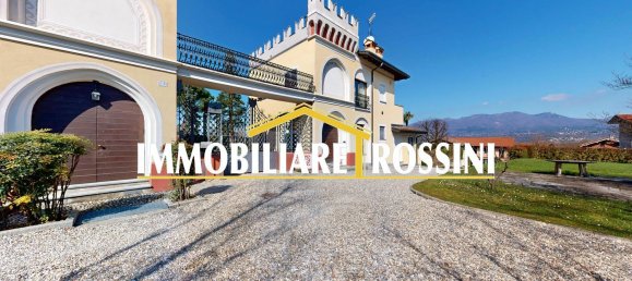 111m² Office in Bodio Lomnago, Italy No. 16310 27