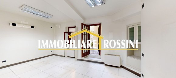 111m² Office in Bodio Lomnago, Italy No. 16310 22