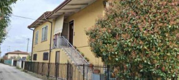 3 rooms Apartment in Zero Branco, Italy No. 306785 9