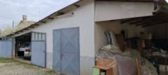 3 rooms Apartment in Zero Branco, Italy No. 306785 6