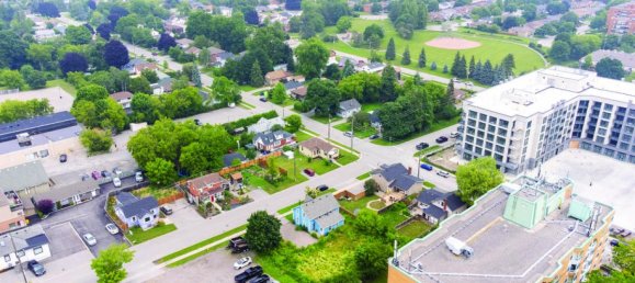 4 bedrooms House in Whitby, Canada No. 108 11