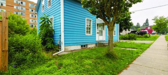 4 bedrooms House in Whitby, Canada No. 108 4