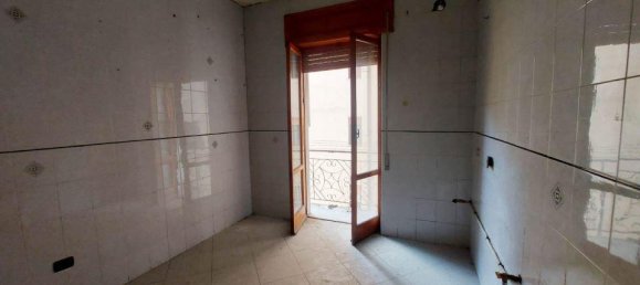 2 rooms Apartment in Casoria, Italy No. 15132 2