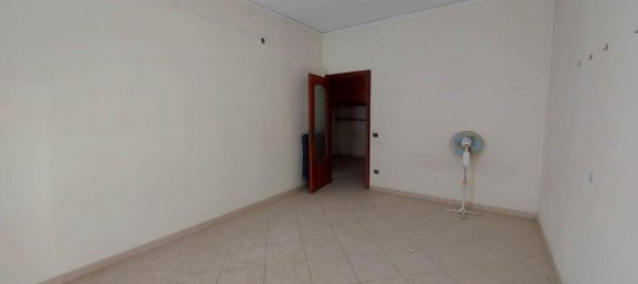 2 rooms Apartment in Casoria, Italy No. 15132 6