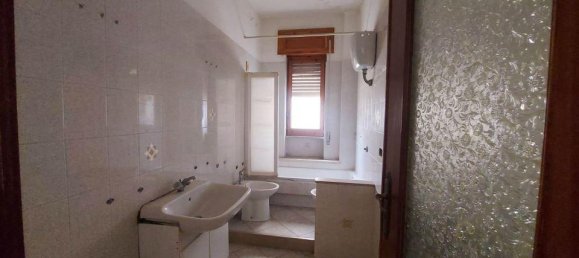 2 rooms Apartment in Casoria, Italy No. 15132 9