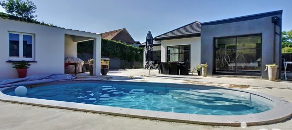 5 bedrooms House in Lumbres, France No. 59757 10