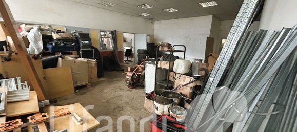 625m² Warehouse in Trentino-Alto Adige, Italy No. 52242 3