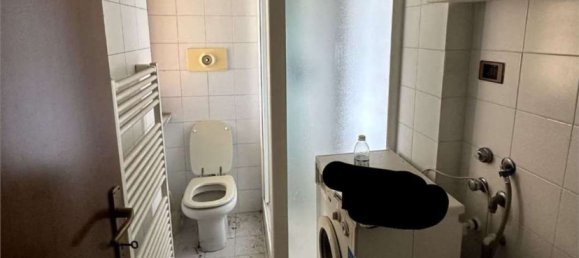 3-salle Appartement à Cesano Maderno, Italy No. 6437 5