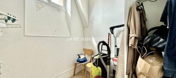 2 bedrooms Apartment in Paris, France No. 182771 3
