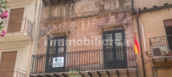 Дом с 3 спальнями в Кастельбуоно, Италия № 125843 25