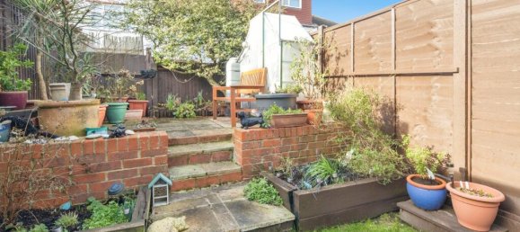 2 bedrooms House in Croydon, United Kingdom No. 8148 12