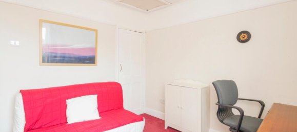 2 bedrooms House in Croydon, United Kingdom No. 8148 8