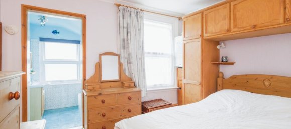 2 bedrooms House in Croydon, United Kingdom No. 8148 7