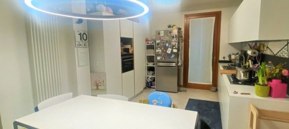 Duplex de 4 divisões em Resana, Italy N.º 214137 2