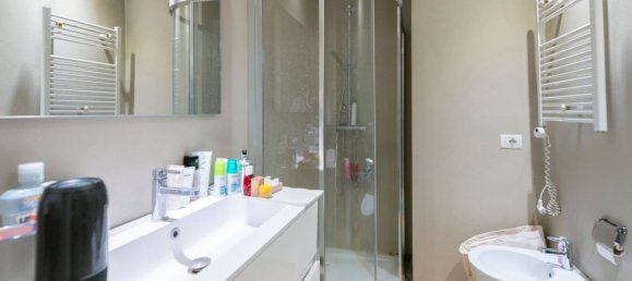 Apartamento de 1 dormitorio en Milan, Italy No. 327540 3