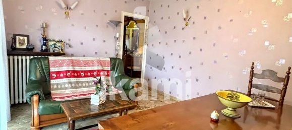 2 bedrooms House in Pierrefitte-sur-Sauldre, France No. 160893 5