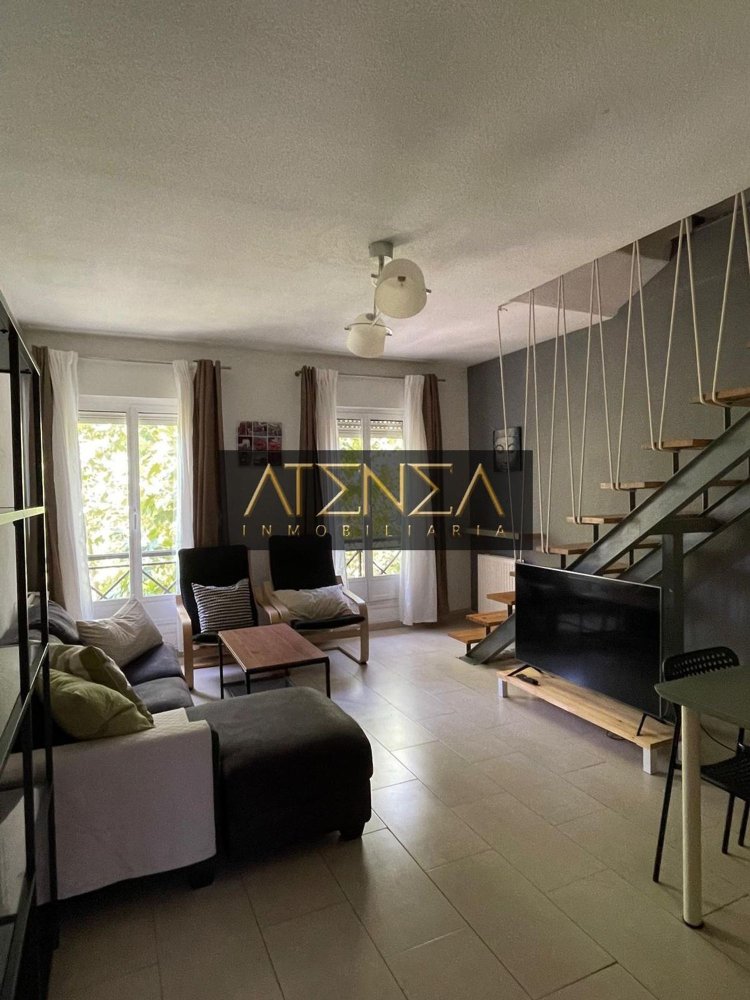 4 bedrooms Duplex in Villaviciosa de Odon, Spain No. 254833