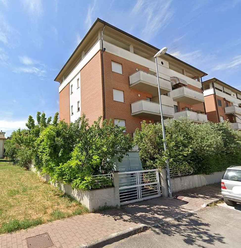 3 bedrooms Apartment in Foligno, Italy No. 358128