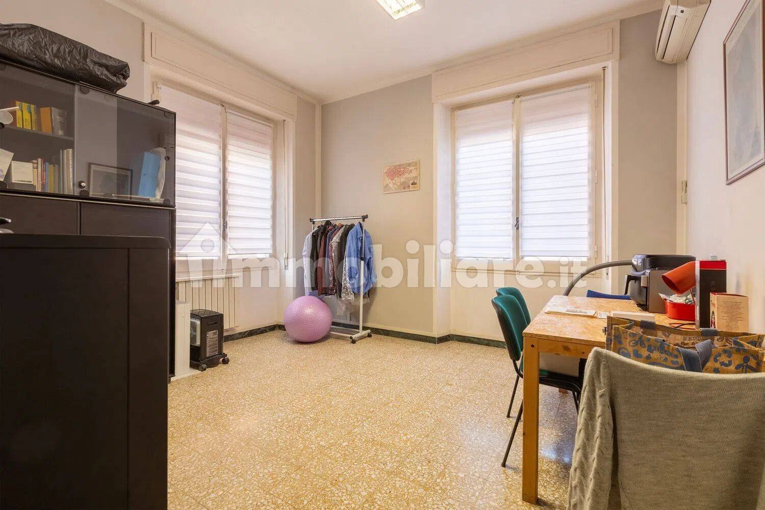 9 bedrooms Apartment in Sassari, Italy No. 400254