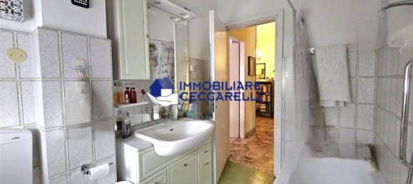 Apartamento de 5 divisões em Massa, Italy N.º 195628 12