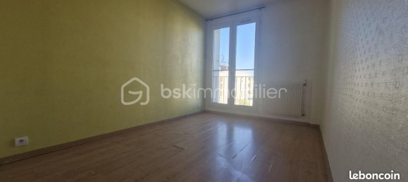 3 chambres Appartement à Quetigny, France No. 59616 5