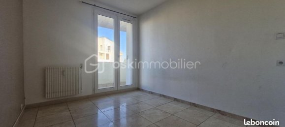 3 chambres Appartement à Quetigny, France No. 59616 6