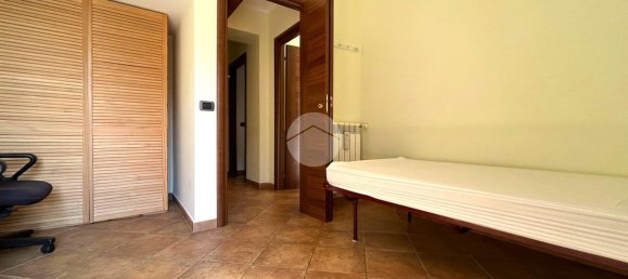 Квартира с 6 комнатами в Рим, Италия № 24425 62