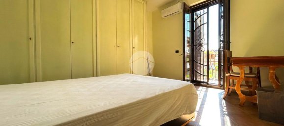 Квартира с 6 комнатами в Рим, Италия № 24425 66