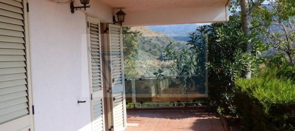 5-Zimmer Villa in Reggio Calabria, Italy, Nr. 121459 8