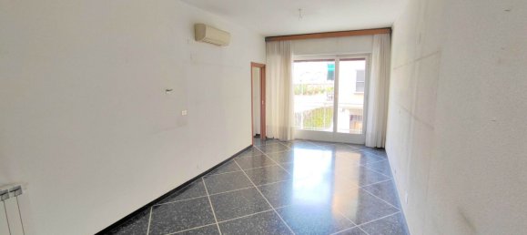 3-salle Appartement à Rapallo, Italy No. 15707 5