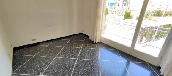 3-salle Appartement à Rapallo, Italy No. 15707 8