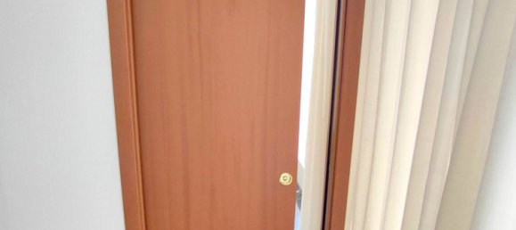 3-salle Appartement à Rapallo, Italy No. 15707 12