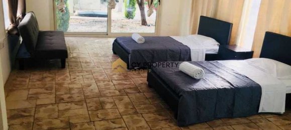 4 bedrooms House in Pervolia, Cyprus No. 10813 12