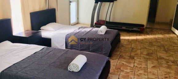 4 bedrooms House in Pervolia, Cyprus No. 10813 11