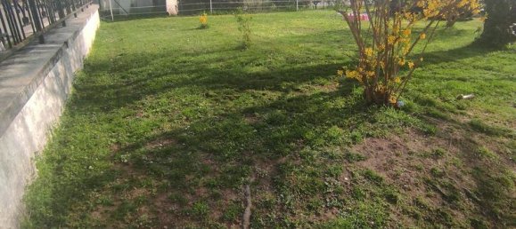 3 bedrooms House in Saint-Mesmin, France No. 66704 16