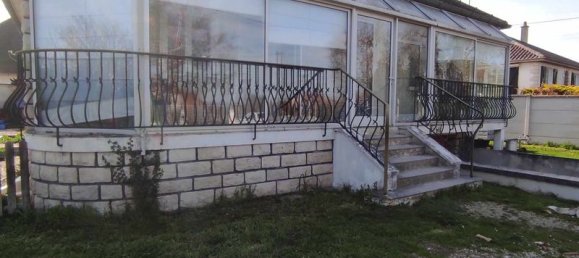 3 bedrooms House in Saint-Mesmin, France No. 66704 12