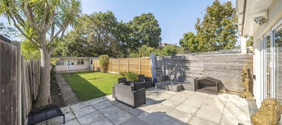 3 bedrooms House in Stanmore, United Kingdom No. 12188 18