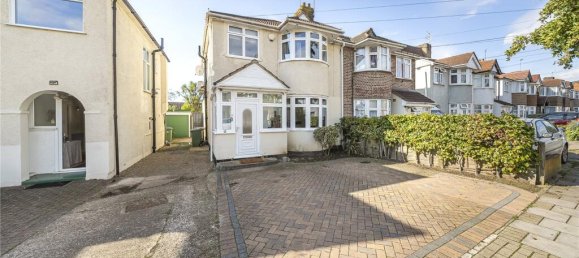 3 bedrooms House in Stanmore, United Kingdom No. 12188 9