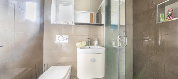 3 bedrooms House in Stanmore, United Kingdom No. 12188 6