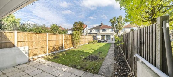 3 bedrooms House in Stanmore, United Kingdom No. 12188 20