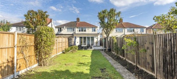 3 bedrooms House in Stanmore, United Kingdom No. 12188 14