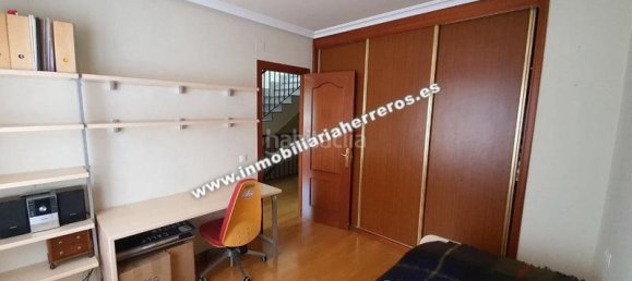 5 bedrooms Townhouse in Logrono, Spain No. 73834 16