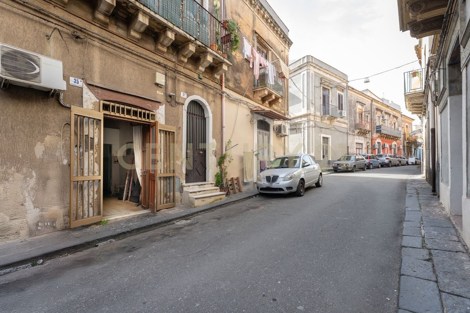 3غرفة منزل في Catania, Italy رقم 52046