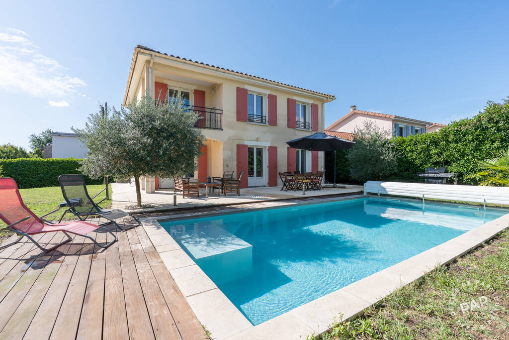 4 Schlafzimmer Haus in L'Isle-d'Abeau, France, Nr. 350763