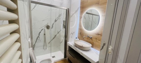 1 bedroom Apartment in Bologna, Italy No. 371479 4