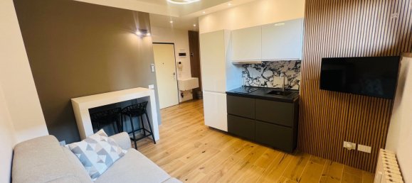 1 bedroom Apartment in Bologna, Italy No. 371479 2